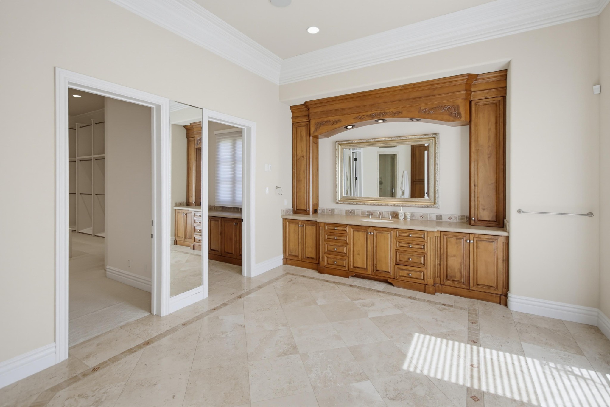 Virtual tour photo 42 of 59 for 6306 El Apajo