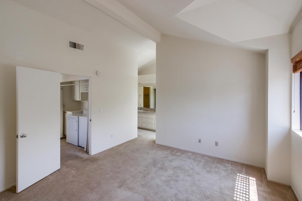 Virtual tour photo 31 of 43 for 6307 Caminito Del Cervato