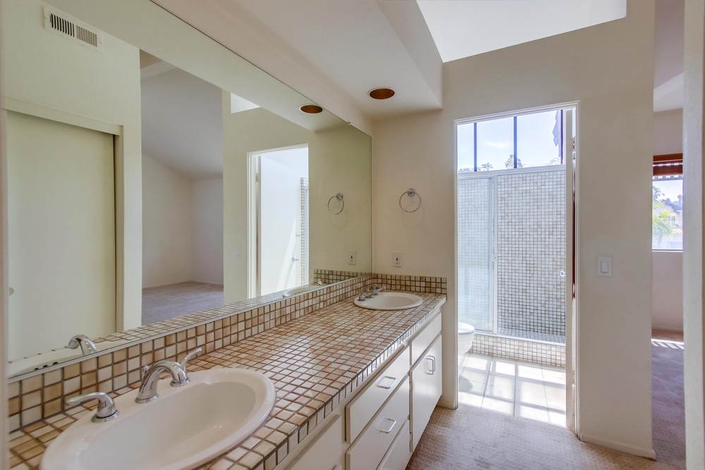 Virtual tour photo 34 of 43 for 6307 Caminito Del Cervato