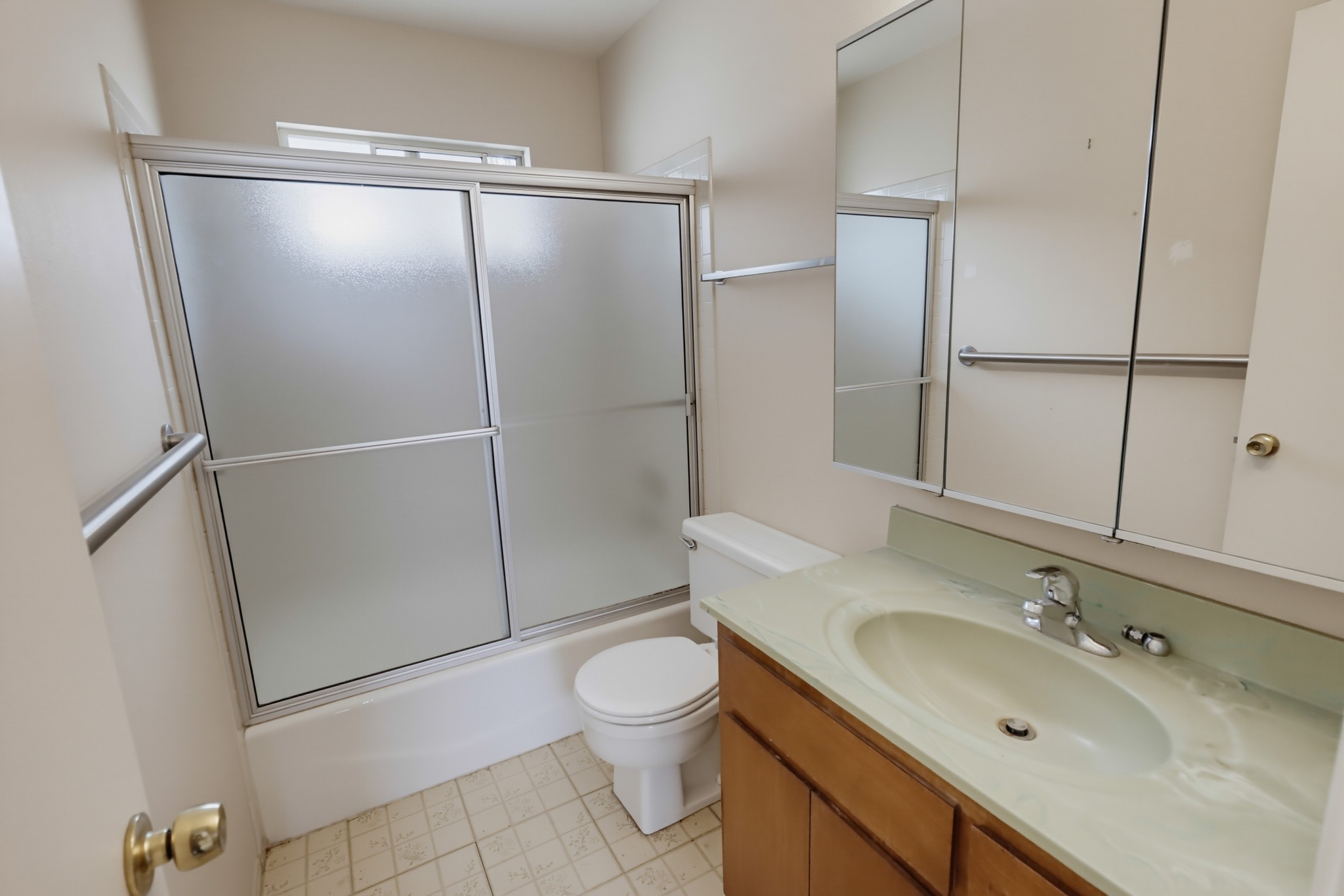 Virtual tour photo 16 of 61 for 631 Gretchen Rd