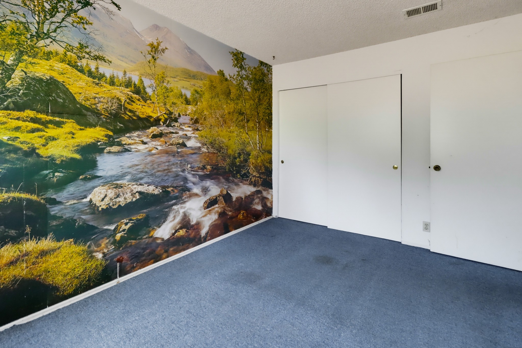 Virtual tour photo 39 of 61 for 631 Gretchen Rd