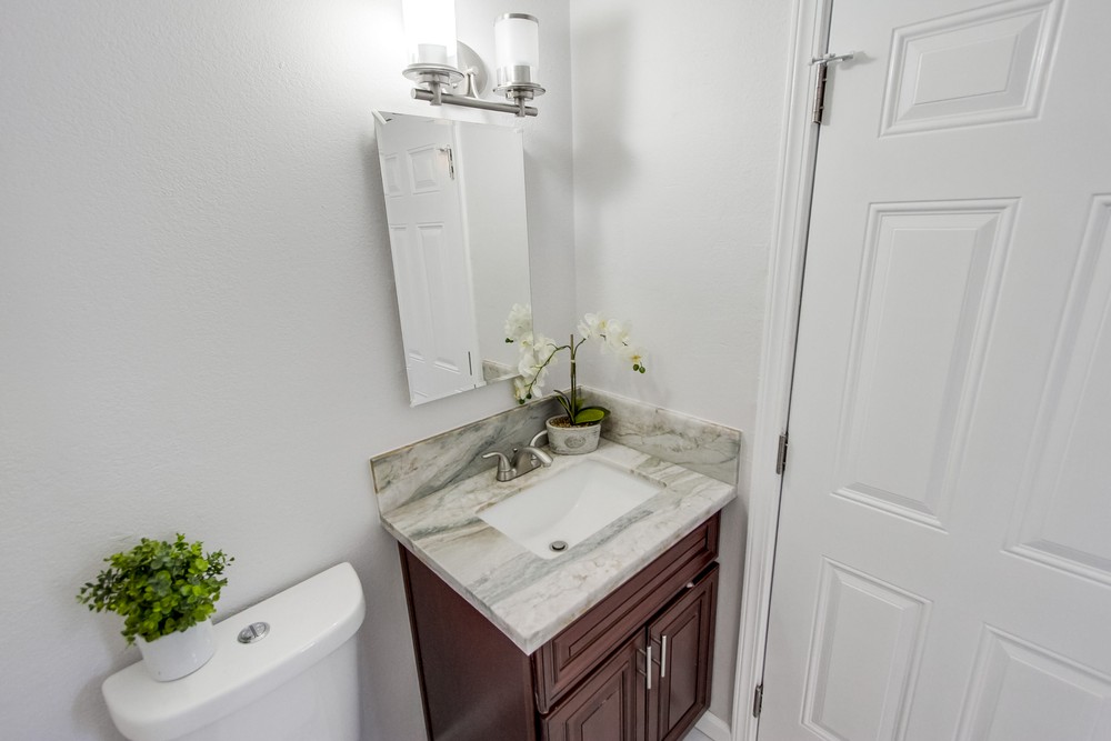Virtual tour photo 26 of 68 for 631 Meadowbrook Dr