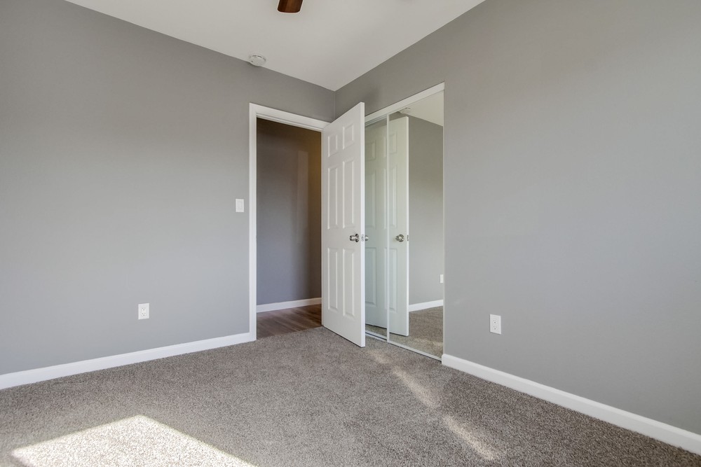 Virtual tour photo 43 of 68 for 631 Meadowbrook Dr
