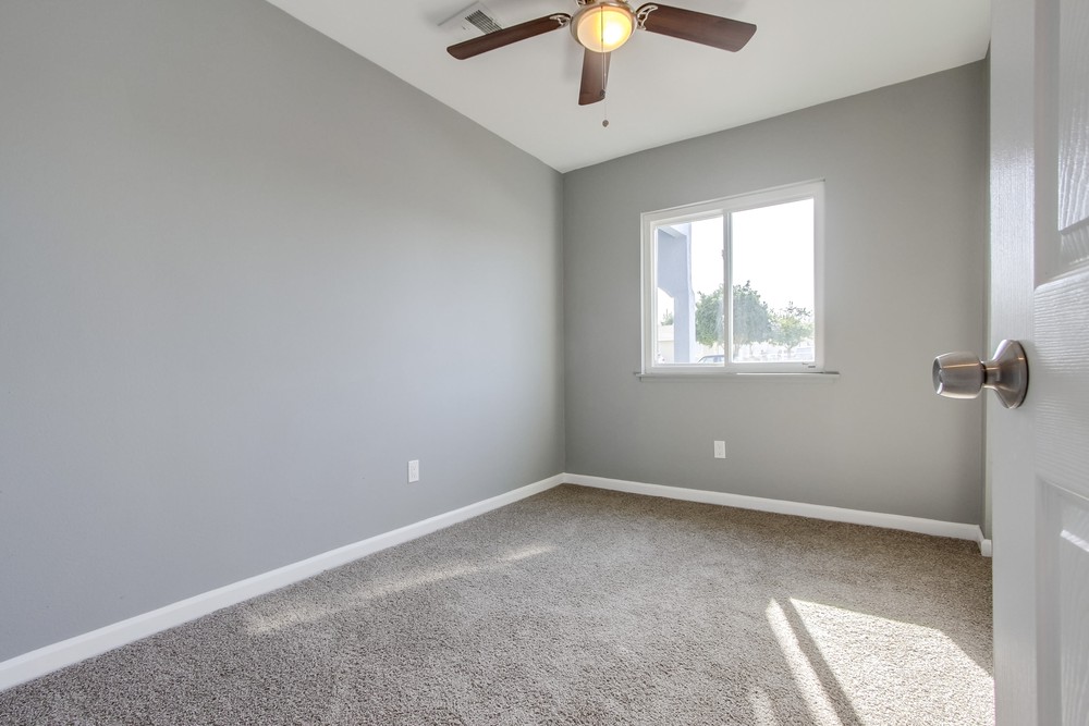 Virtual tour photo 44 of 68 for 631 Meadowbrook Dr