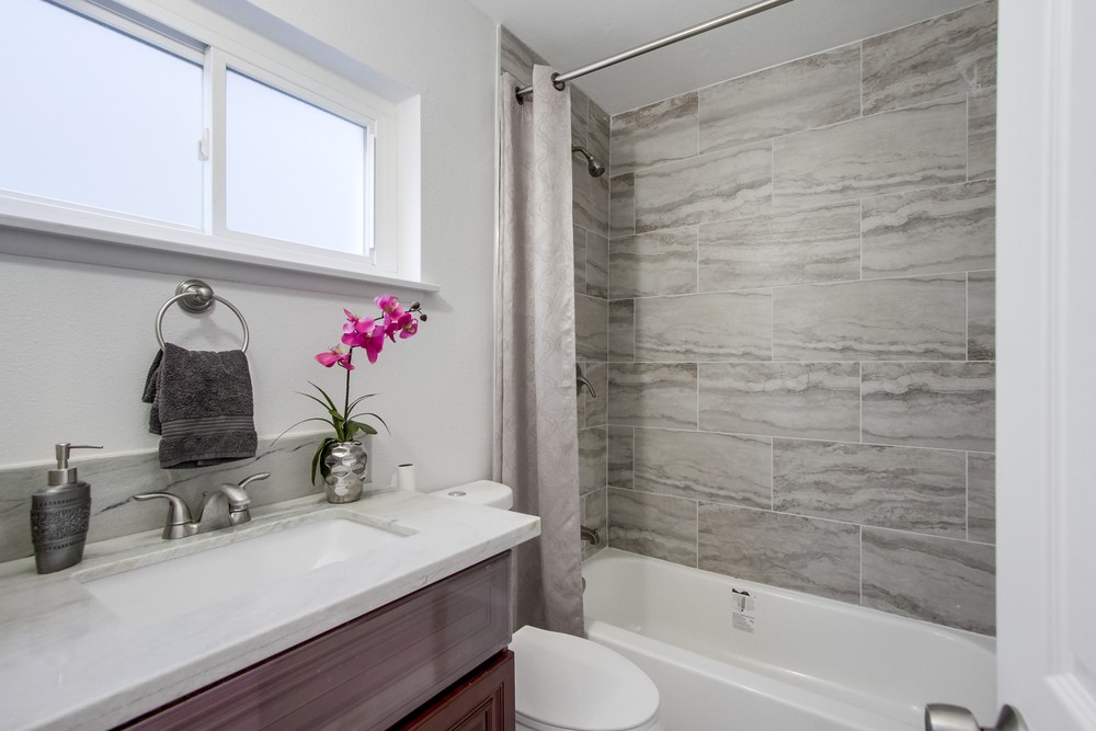 Virtual tour photo 50 of 68 for 631 Meadowbrook Dr