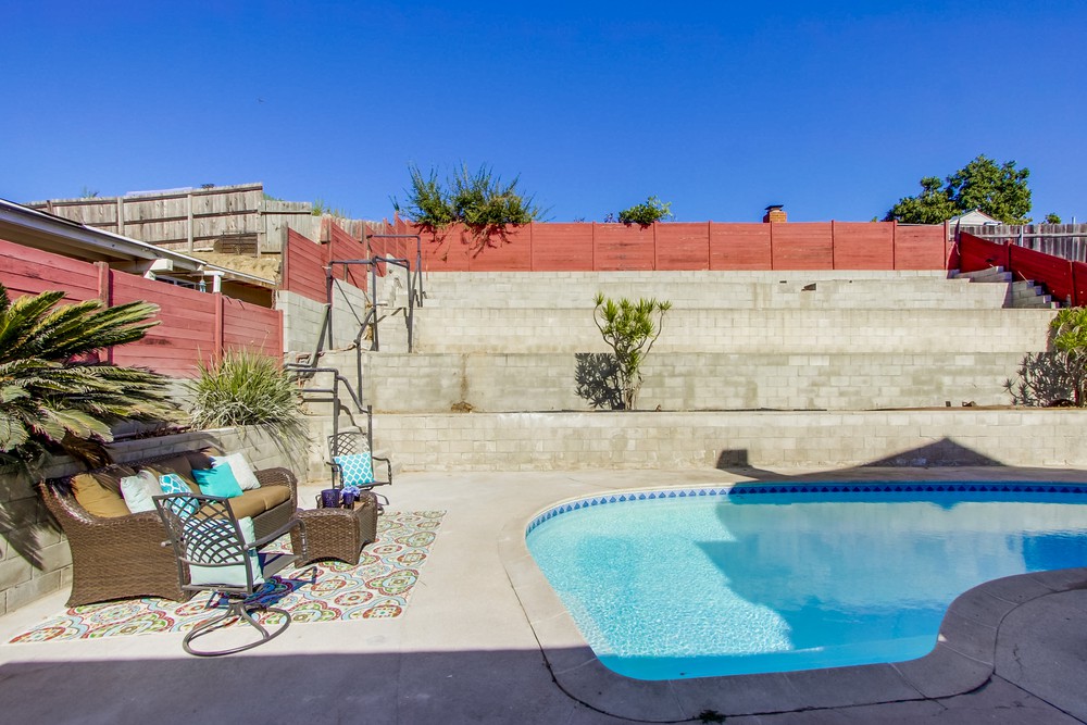 Virtual tour photo 54 of 68 for 631 Meadowbrook Dr