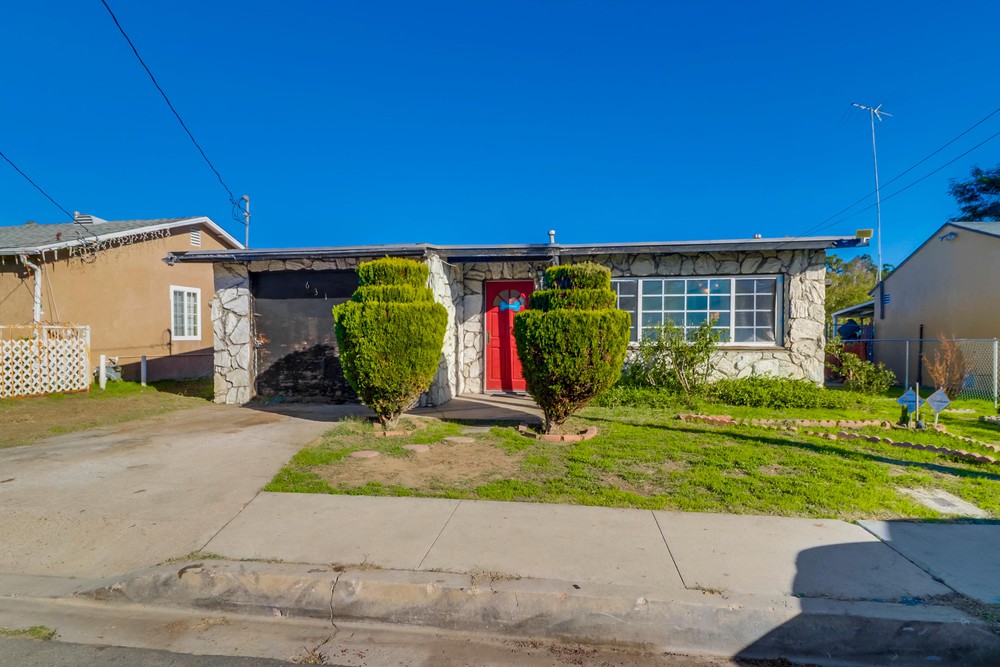Virtual tour photo 5 of 44 for 631 San Miguel Ave