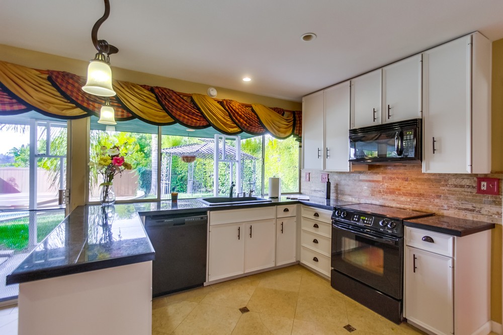 Virtual tour photo 19 of 55 for 6312 Lake Leven Dr