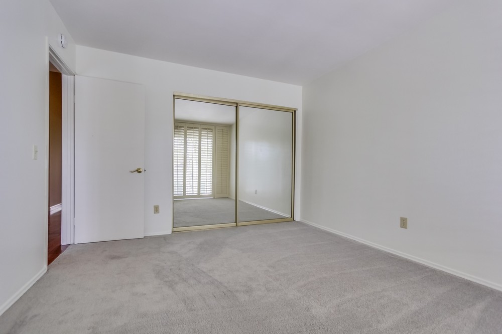 Virtual tour photo 32 of 55 for 6312 Lake Leven Dr