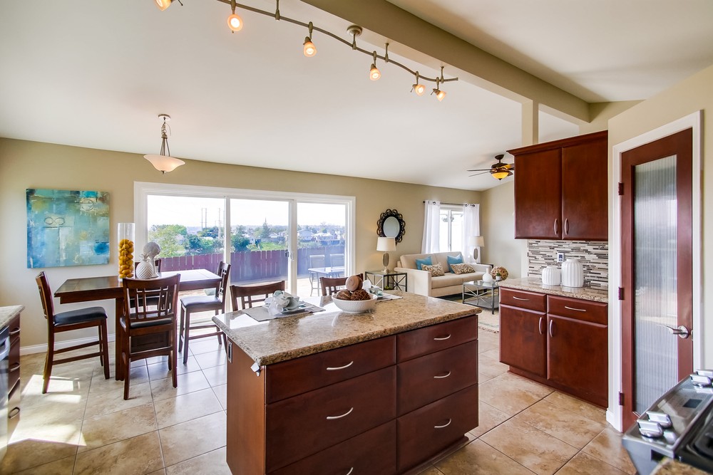 Virtual tour photo 15 of 32 for 6318 Birchwood St
