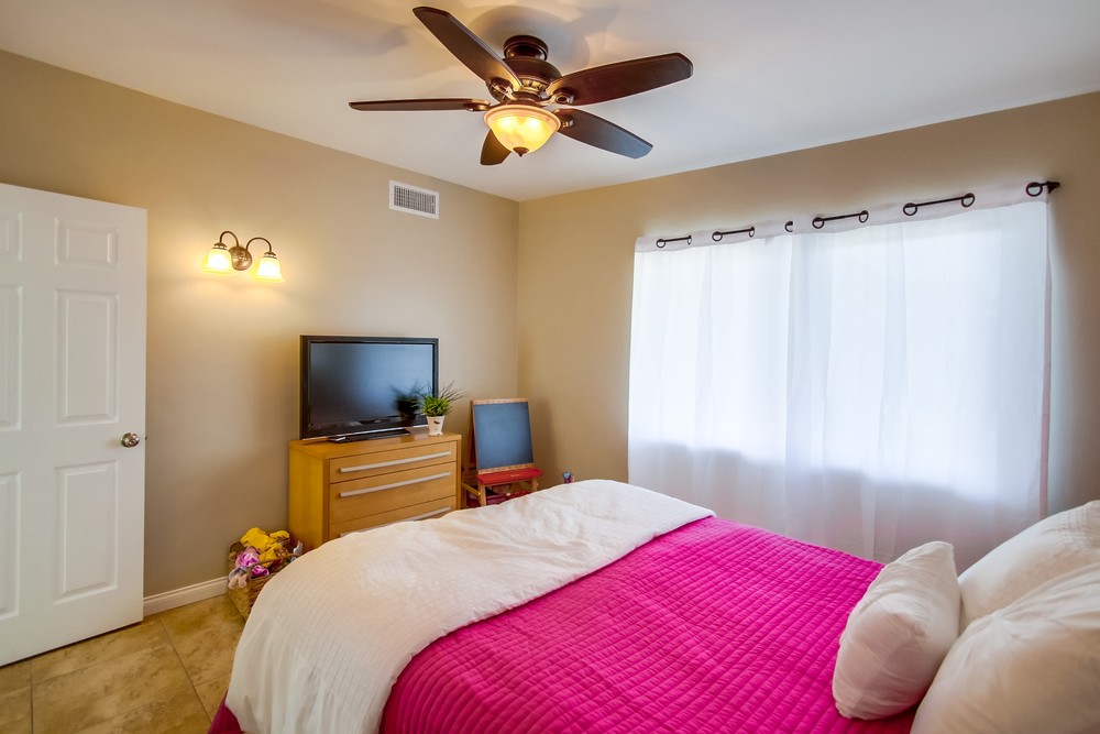Virtual tour photo 23 of 32 for 6318 Birchwood St
