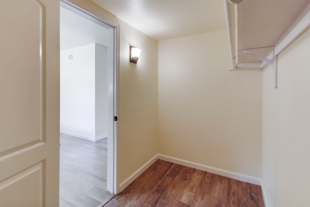Virtual tour photo 32 of 53 for 6326 Cowles Mountain Blvd