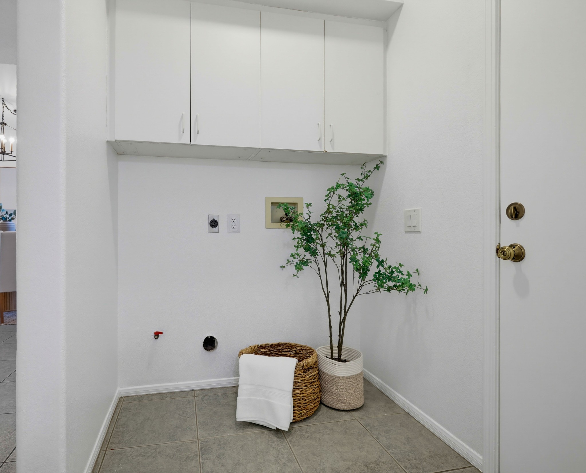 Virtual tour photo 31 of 73 for 633 Via Presa
