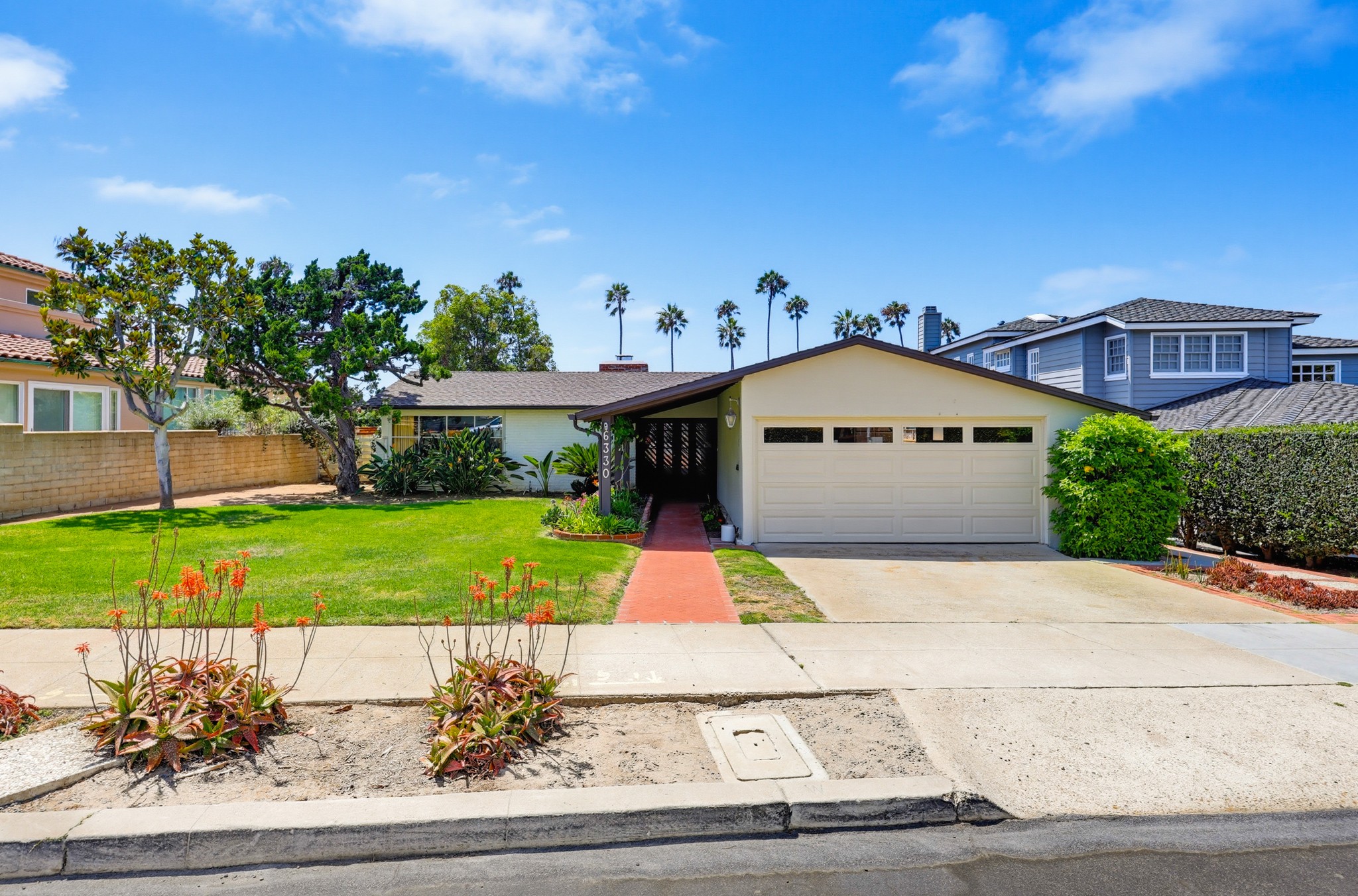 Virtual tour photo 1 of 84 for 6330 Avenida Cresta