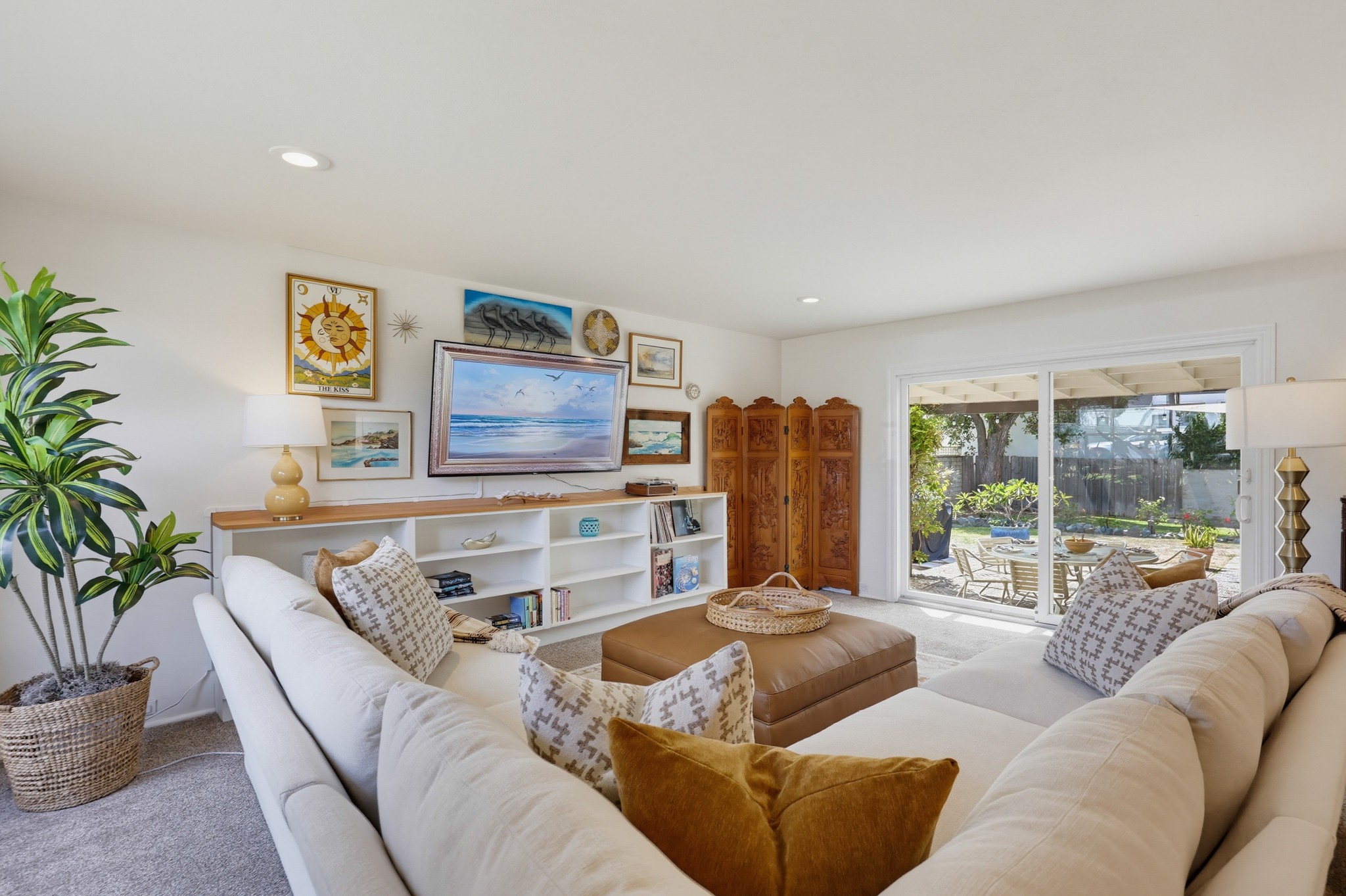 Virtual tour photo 11 of 84 for 6330 Avenida Cresta
