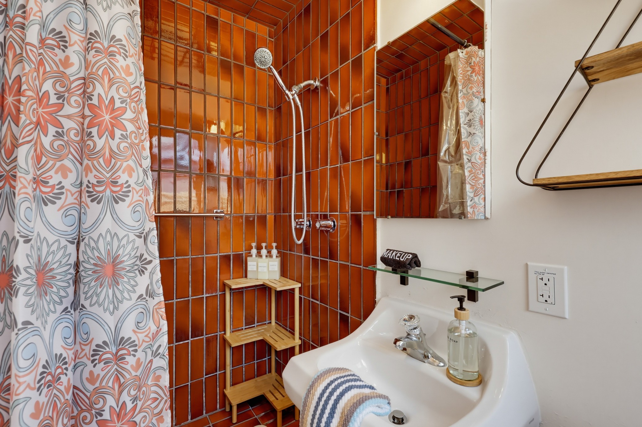 Virtual tour photo 59 of 84 for 6330 Avenida Cresta