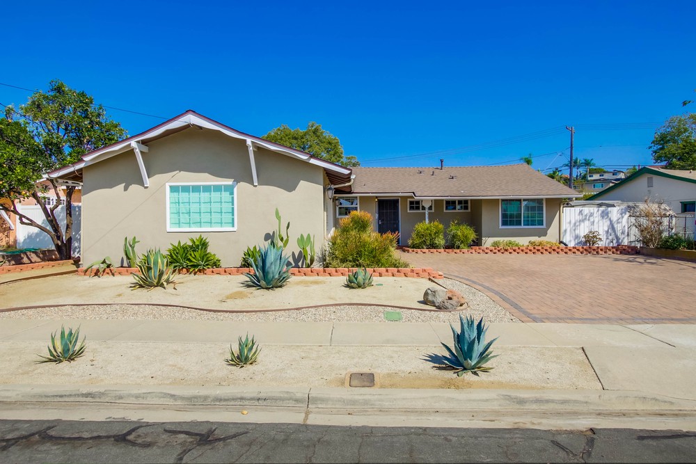 Virtual tour photo 3 of 44 for 6331 Arms Lake Ave
