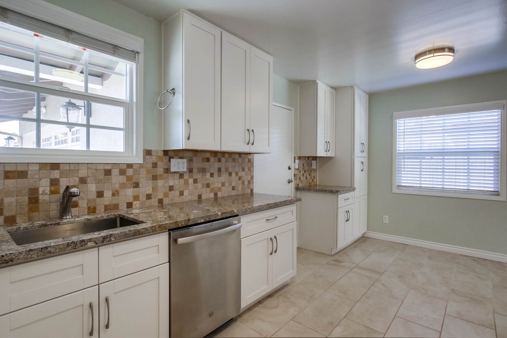 Virtual tour photo 14 of 44 for 6331 Arms Lake Ave