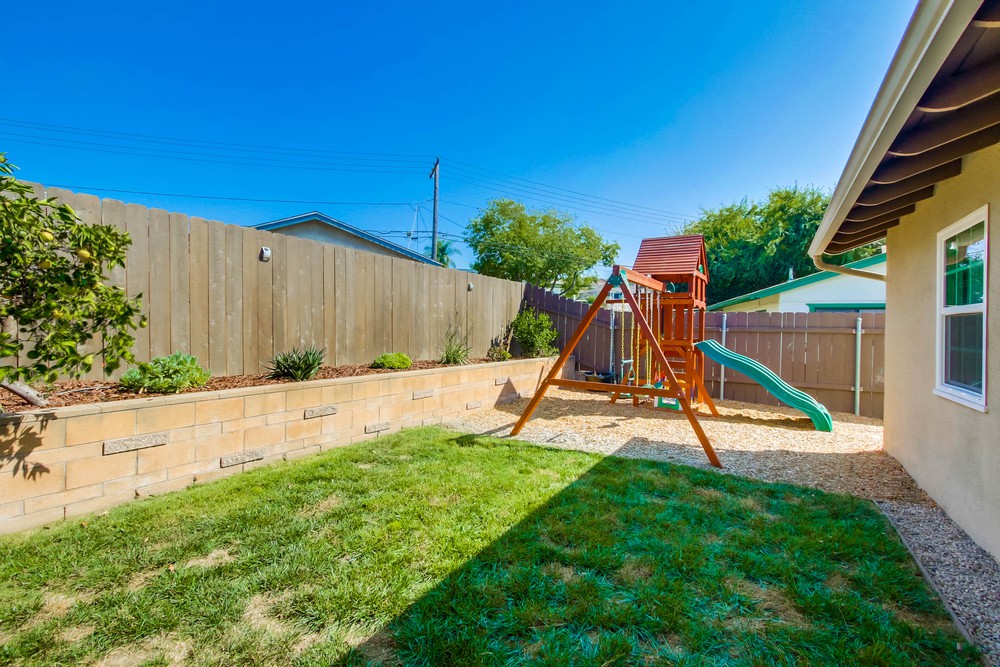Virtual tour photo 35 of 44 for 6331 Arms Lake Ave