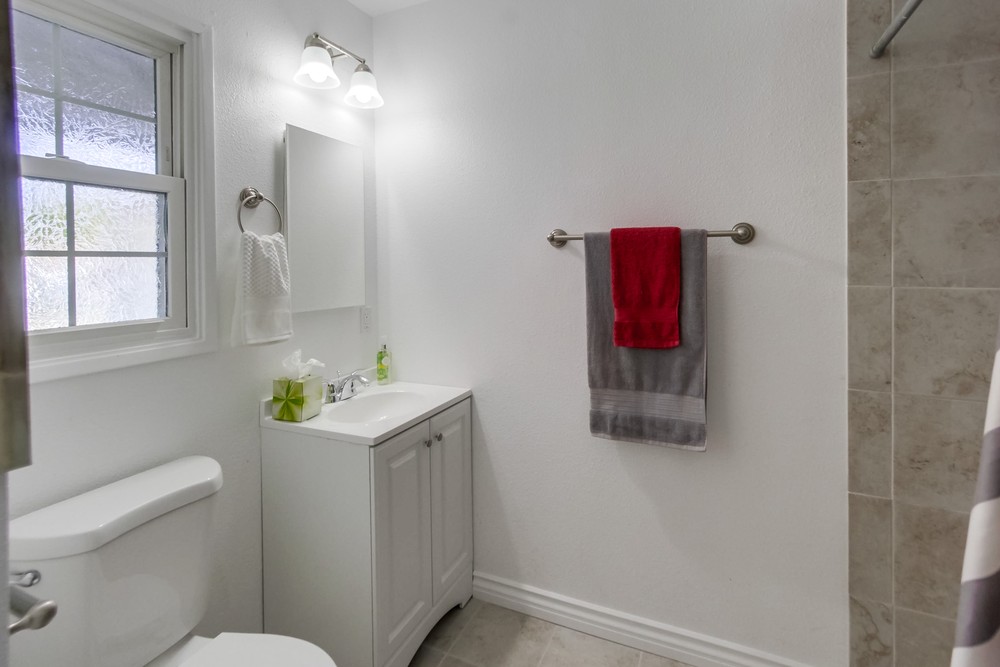 Virtual tour photo 28 of 44 for 6332 E Lake Dr