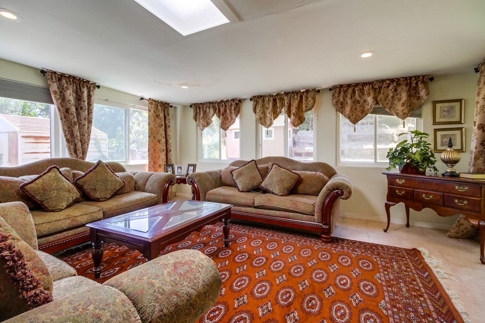 Virtual tour photo 9 of 37 for 6332 E Lake Dr