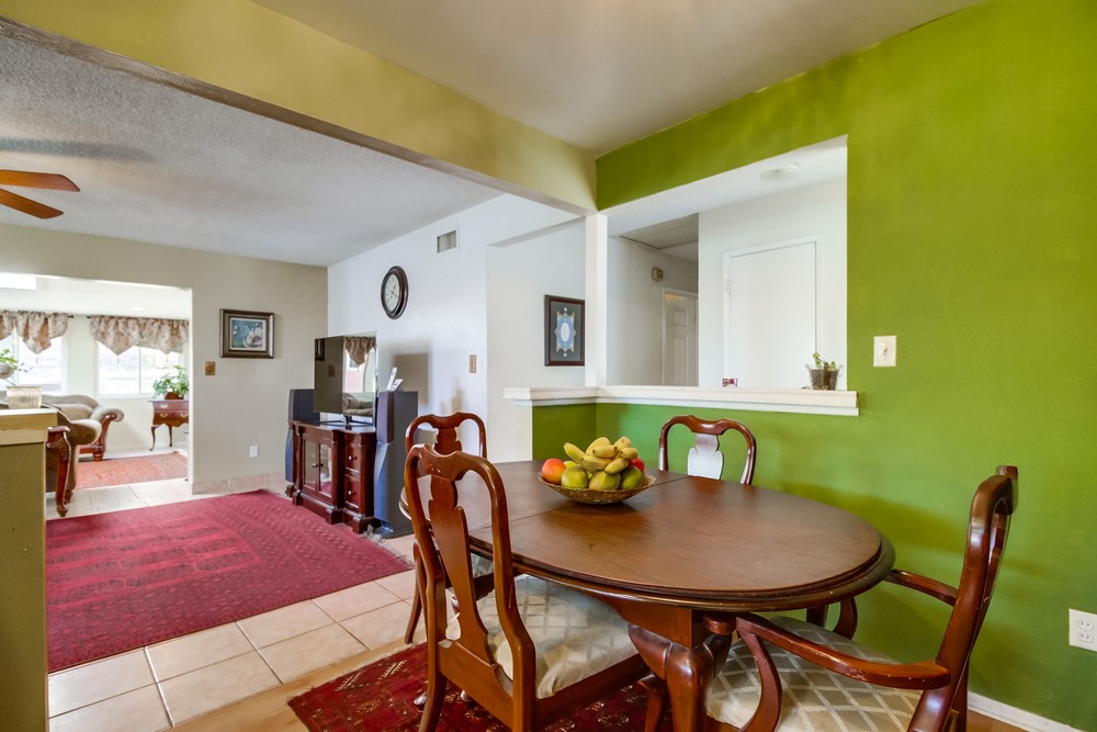 Virtual tour photo 13 of 37 for 6332 E Lake Dr