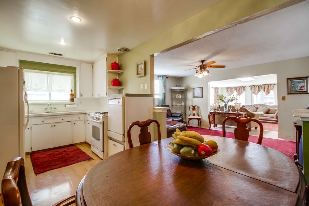 Virtual tour photo 14 of 37 for 6332 E Lake Dr