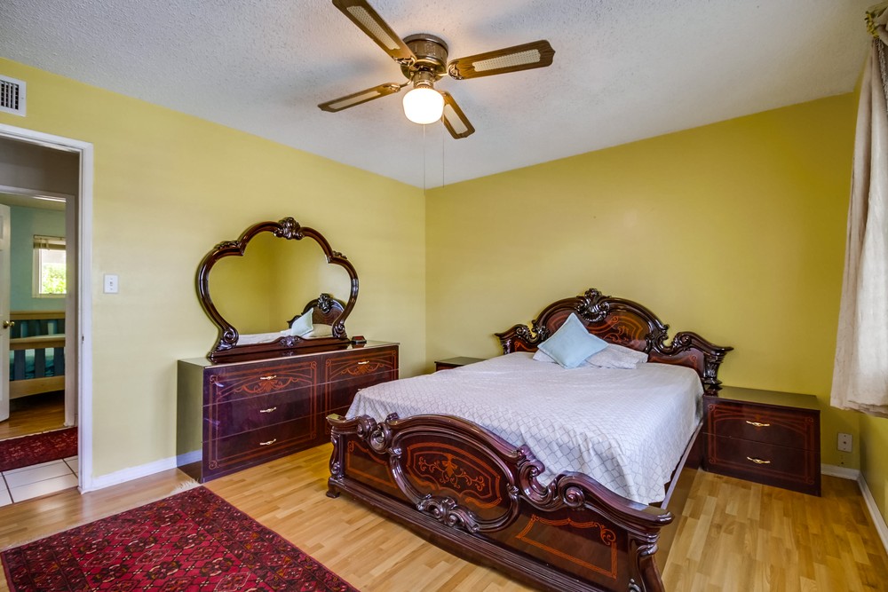 Virtual tour photo 21 of 37 for 6332 E Lake Dr