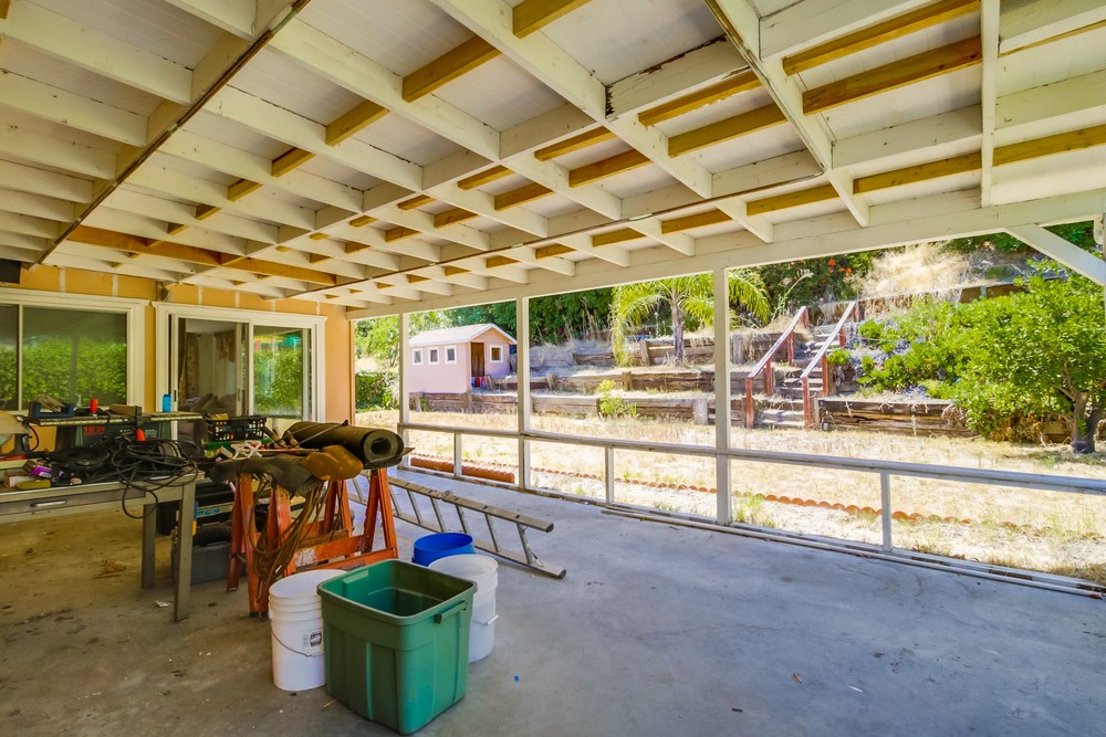 Virtual tour photo 29 of 37 for 6332 E Lake Dr