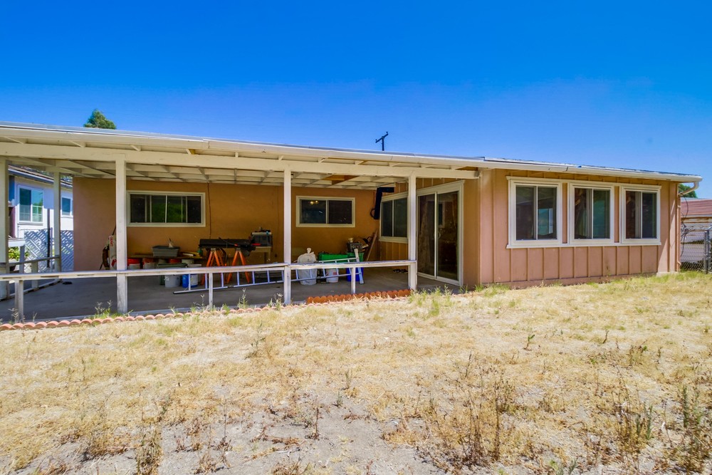 Virtual tour photo 33 of 37 for 6332 E Lake Dr