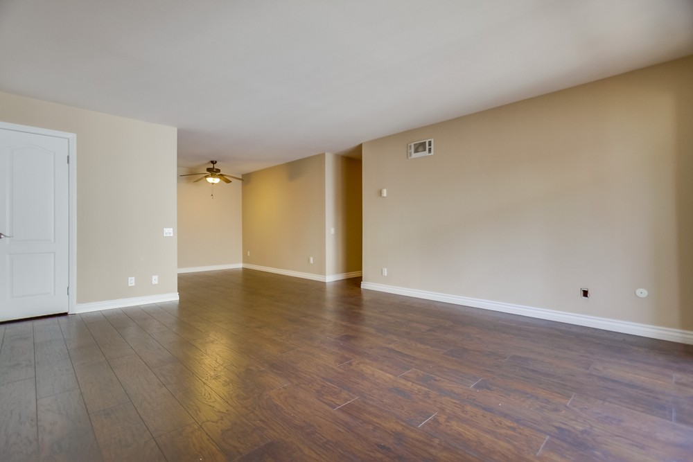 Virtual tour photo 9 of 35 for 6333 College Grove Dr