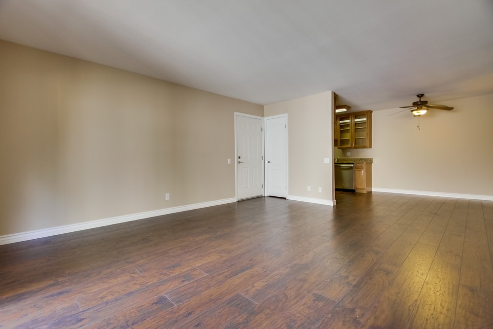 Virtual tour photo 11 of 35 for 6333 College Grove Dr