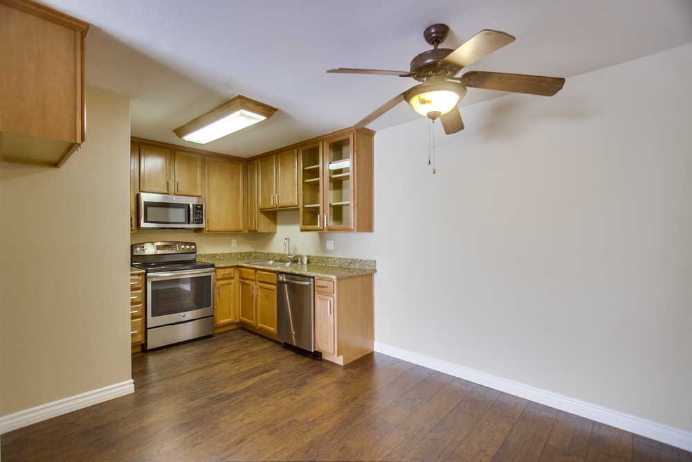 Virtual tour photo 12 of 35 for 6333 College Grove Dr