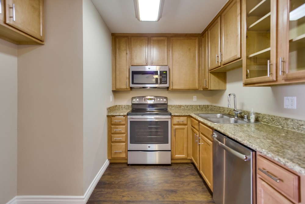 Virtual tour photo 16 of 35 for 6333 College Grove Dr