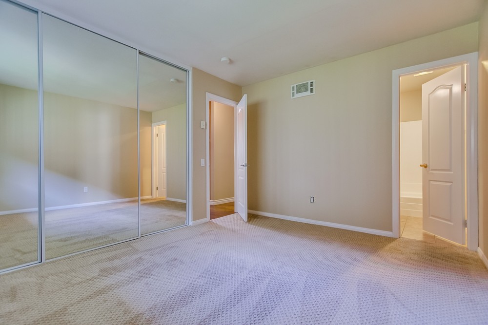 Virtual tour photo 20 of 35 for 6333 College Grove Dr