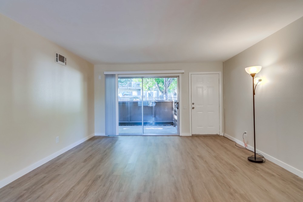 Virtual tour photo 8 of 39 for 6333 College Grove Way