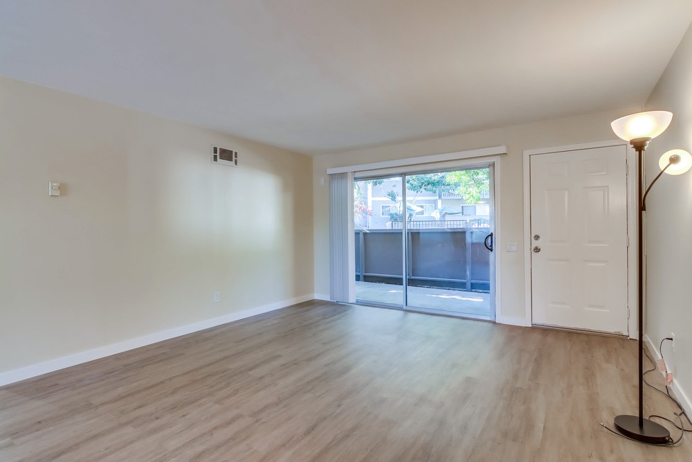 Virtual tour photo 9 of 39 for 6333 College Grove Way