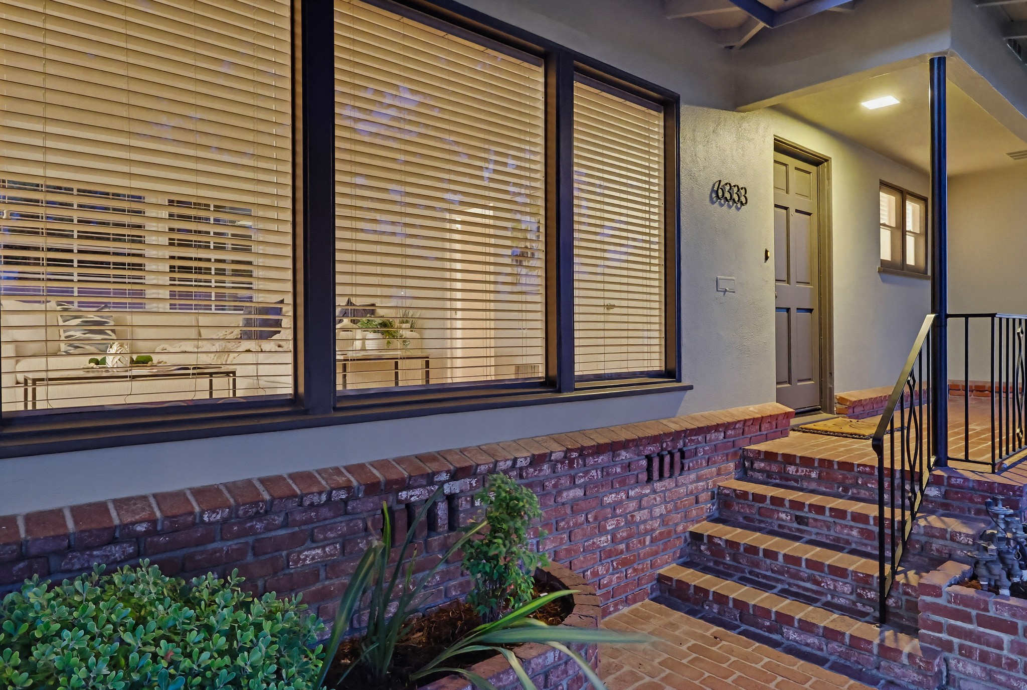 Virtual tour photo 12 of 101 for 6333 W 77th St