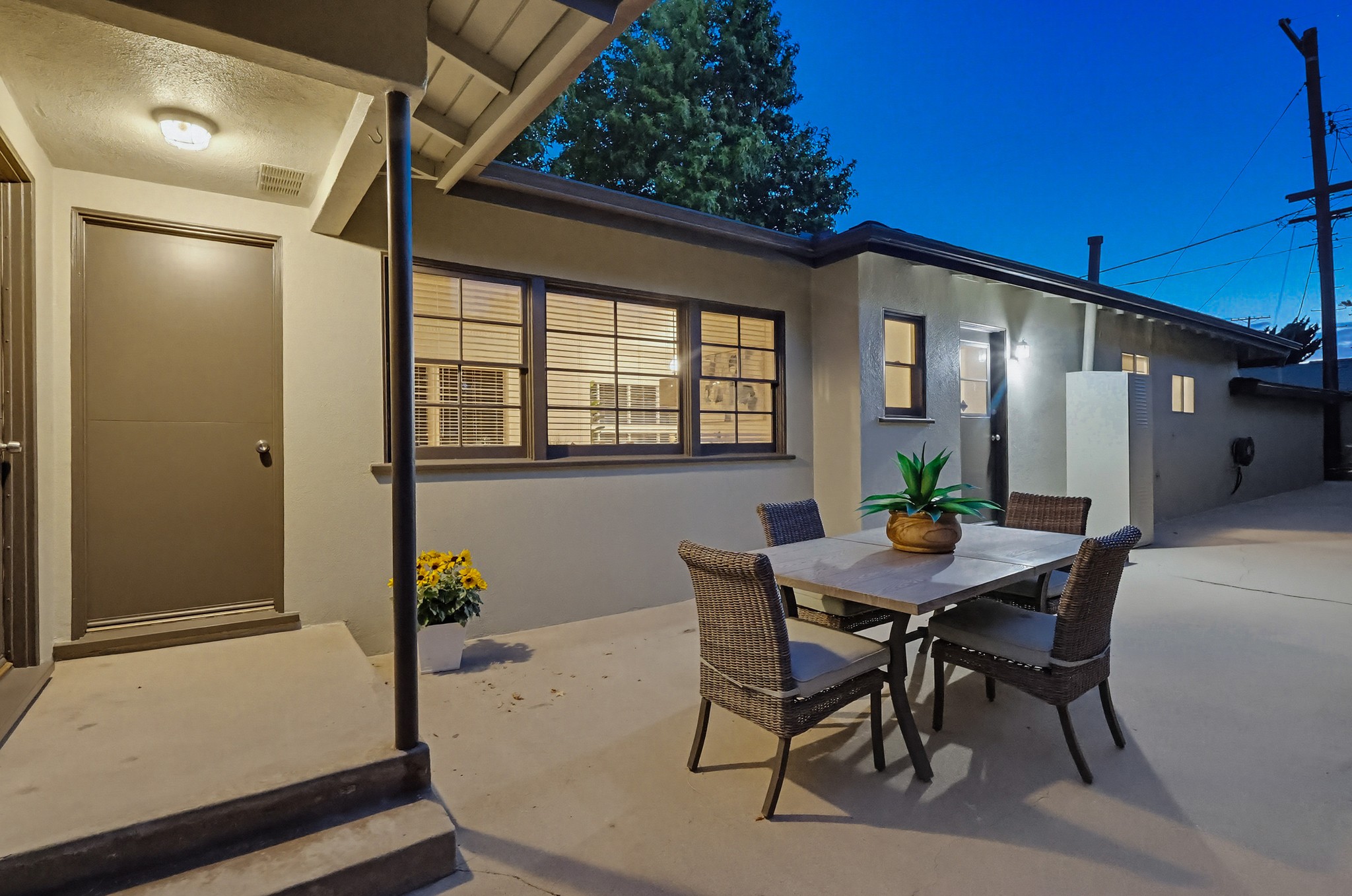 Virtual tour photo 14 of 101 for 6333 W 77th St