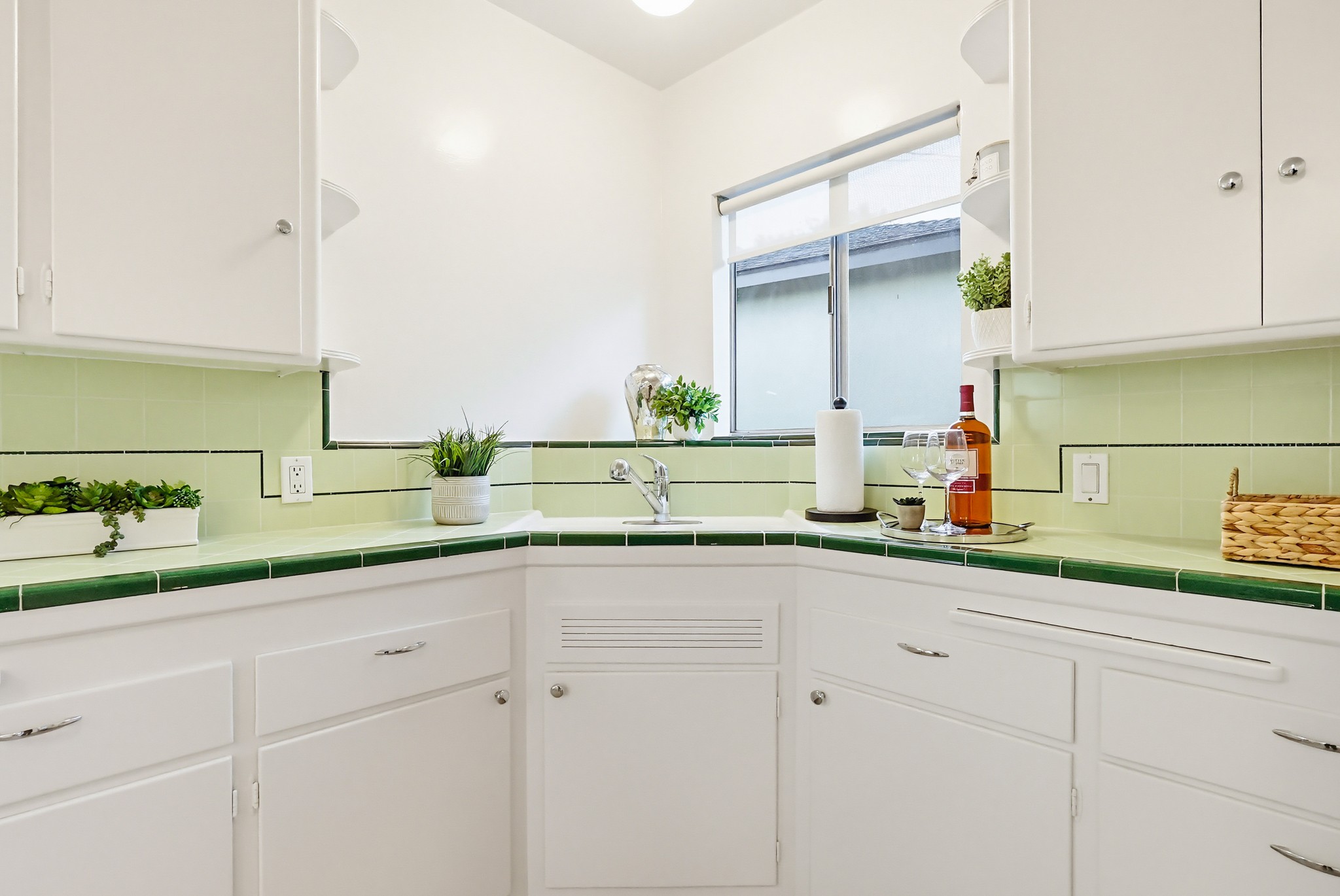 Virtual tour photo 40 of 101 for 6333 W 77th St