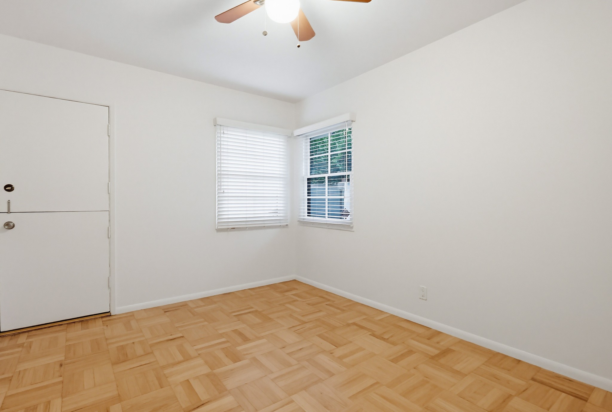 Virtual tour photo 59 of 101 for 6333 W 77th St