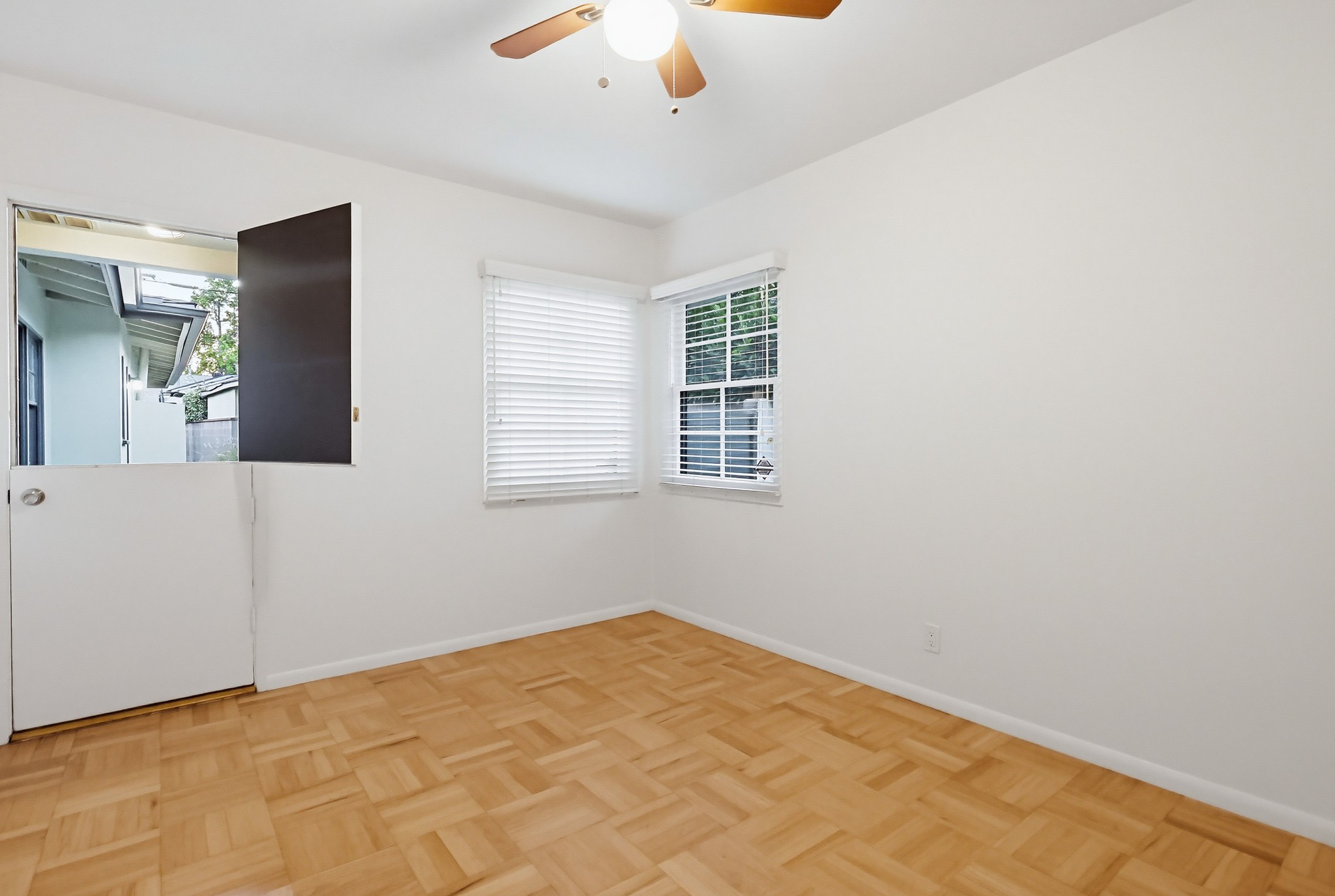 Virtual tour photo 61 of 101 for 6333 W 77th St