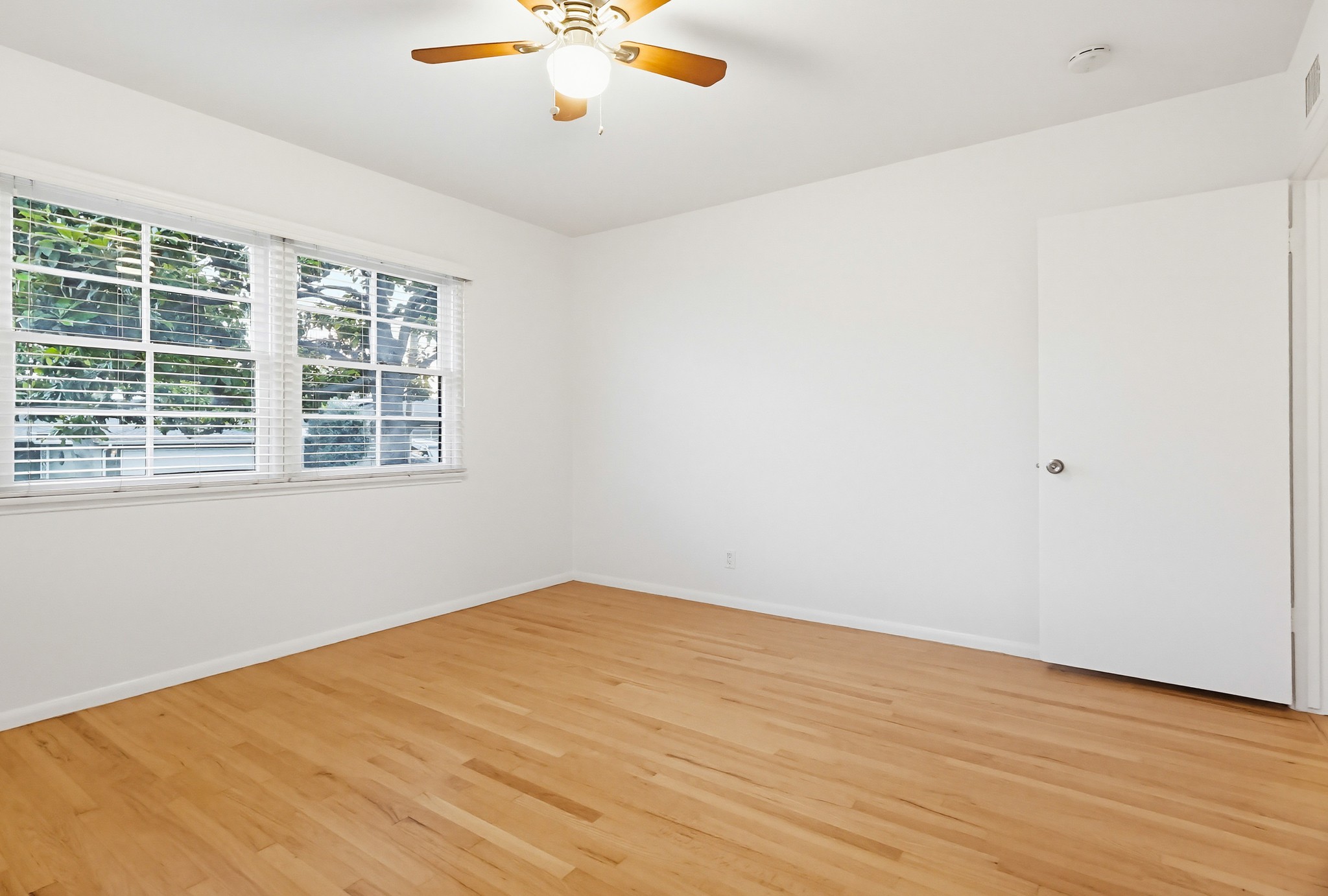 Virtual tour photo 65 of 101 for 6333 W 77th St