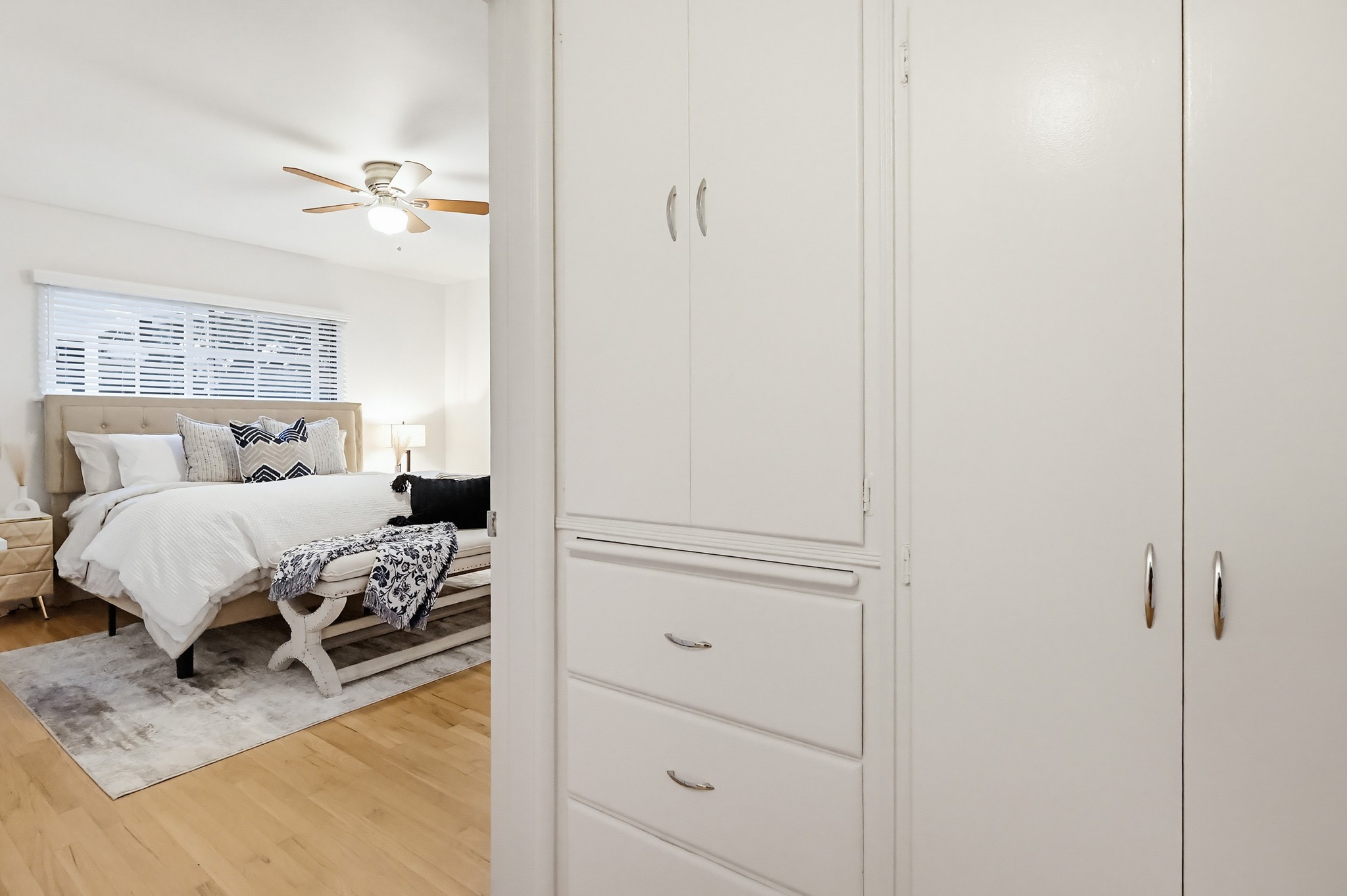 Virtual tour photo 69 of 101 for 6333 W 77th St