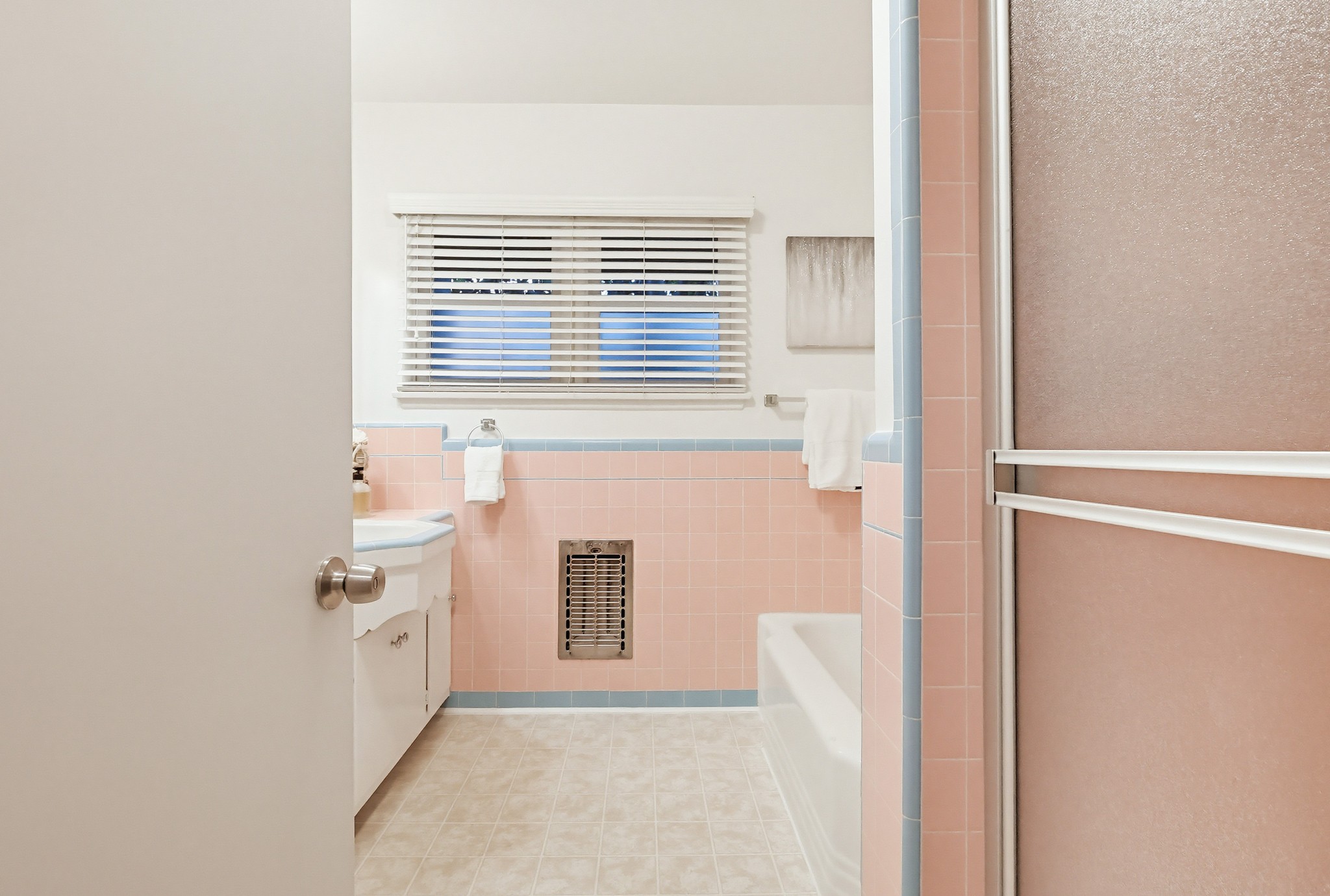 Virtual tour photo 74 of 101 for 6333 W 77th St