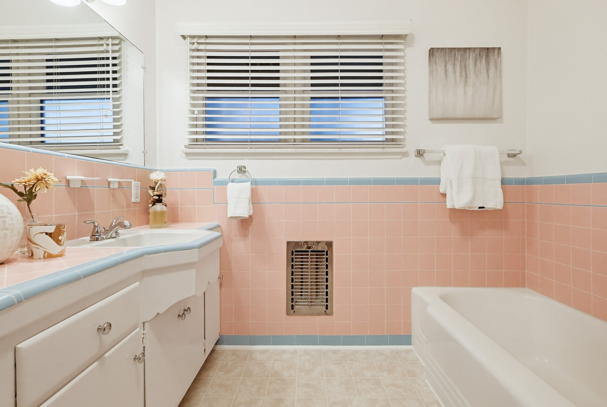 Virtual tour photo 77 of 101 for 6333 W 77th St