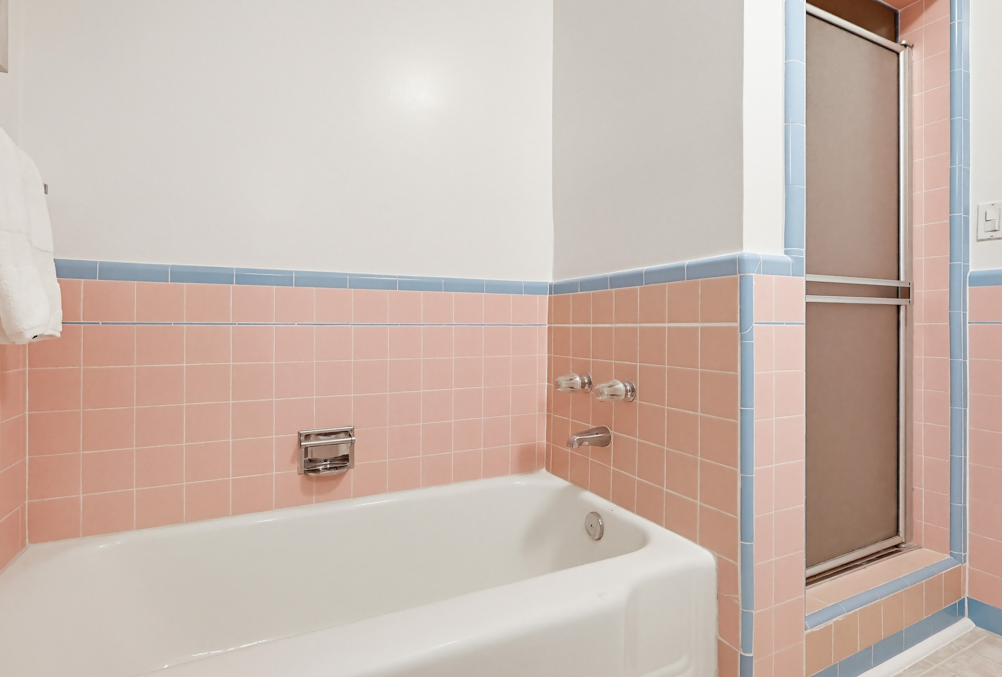 Virtual tour photo 79 of 101 for 6333 W 77th St