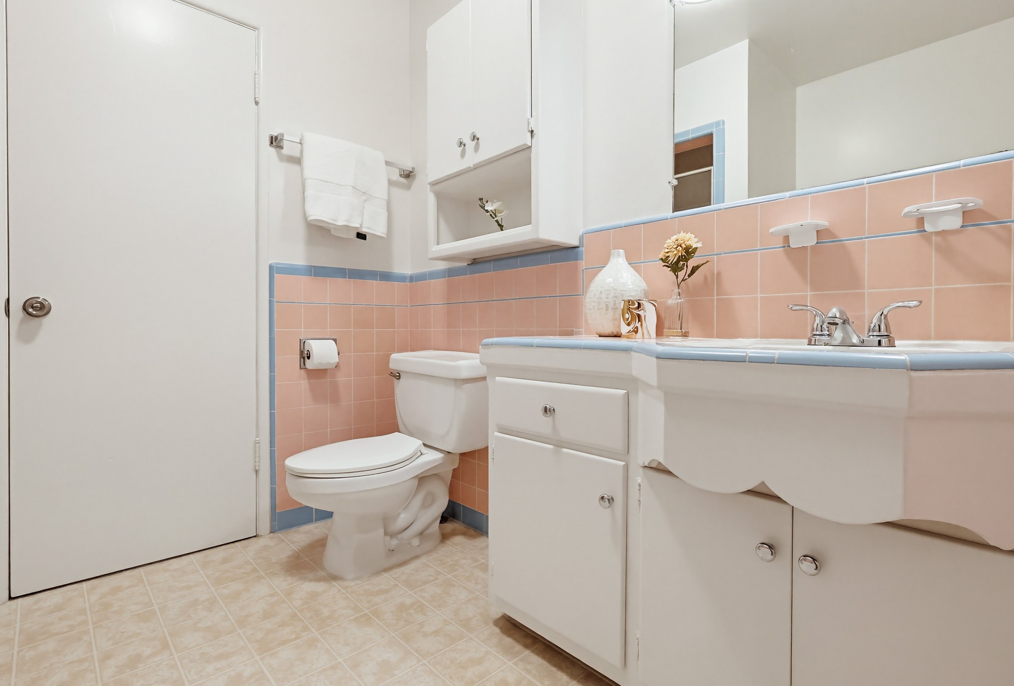Virtual tour photo 82 of 101 for 6333 W 77th St