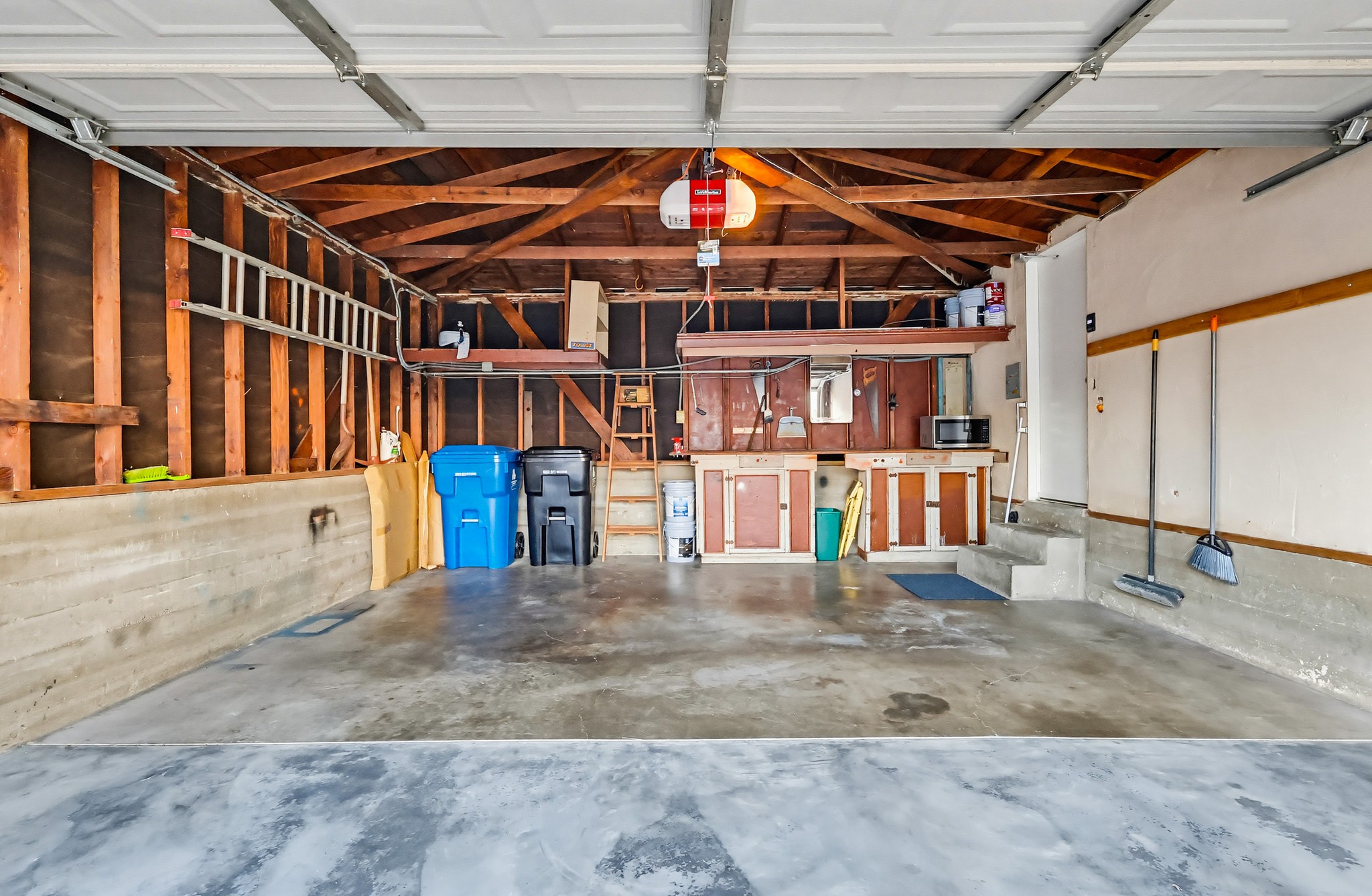 Virtual tour photo 83 of 101 for 6333 W 77th St