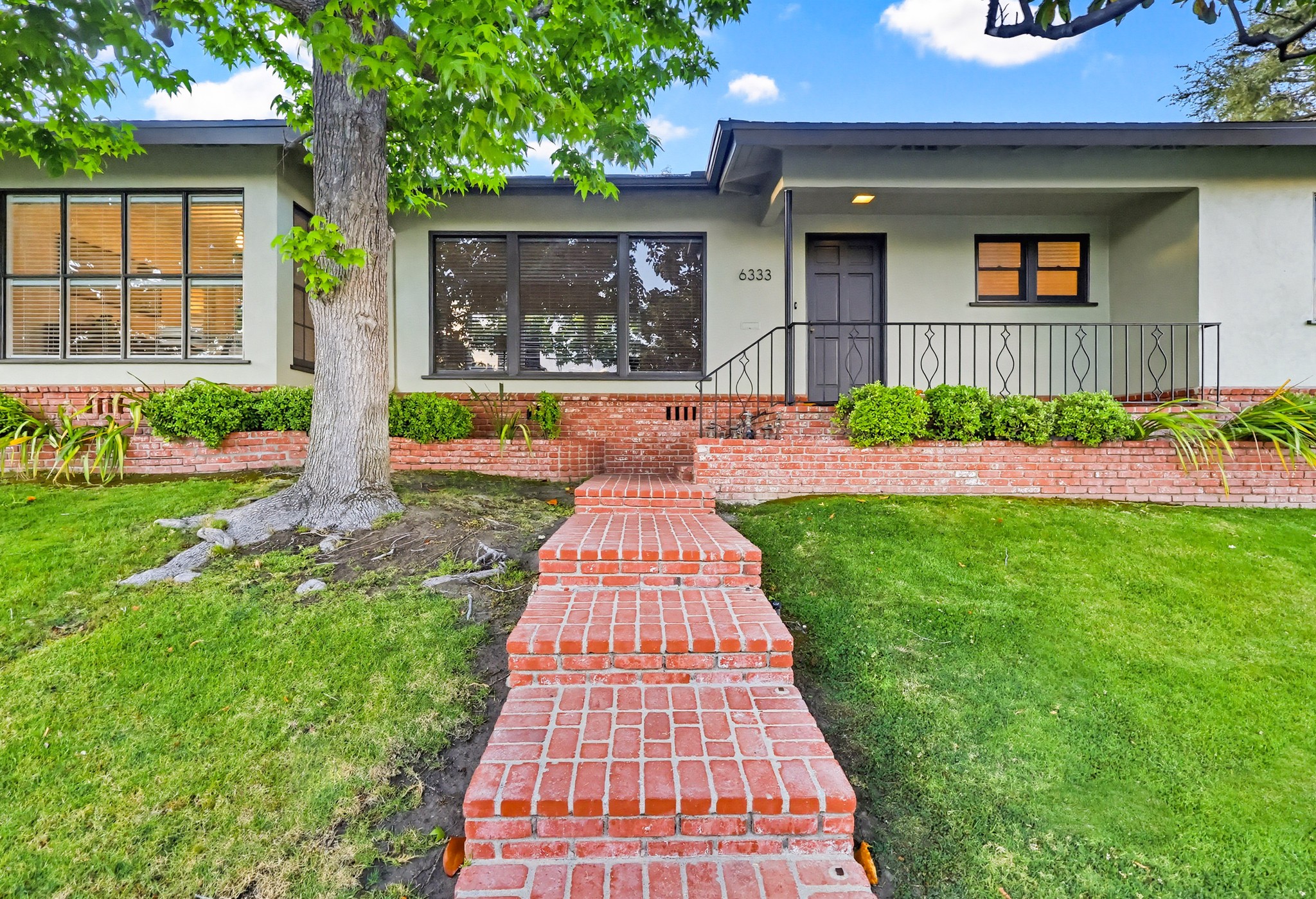 Virtual tour photo 89 of 101 for 6333 W 77th St